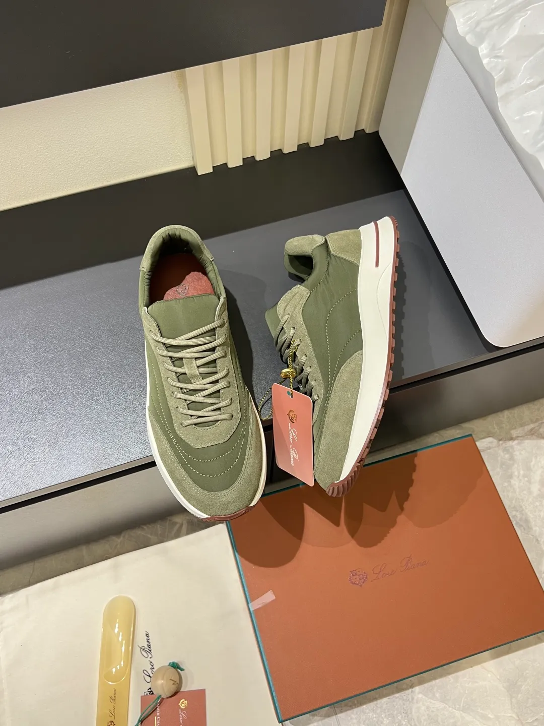 Men's men's shoes 💰p480 Loro men's shoes 💰piana niche classic jogging shoes, men's lace-up casual shoes and sneakers, high-quality lightweight and comfortable fabrics, suitable for outdoor leisure, the color scheme is young and energetic, and it looks great with sportswear or casual suits! Size: 38-44 (45 customized)